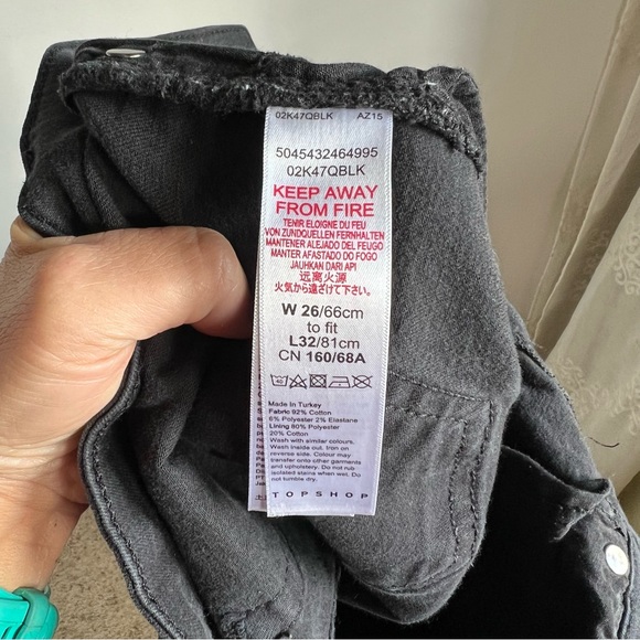 TOPSHOP Jamie High Waist Ripped Skinny Jeans in Black - Picture 8 of 8